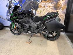 2023 Kawasaki NINJA 1000SX GREEN