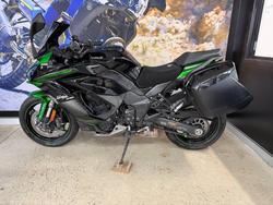 2023 Kawasaki NINJA 1000SX GREEN