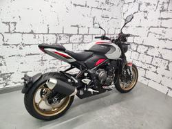 2026 Triumph Trident 800 Trident Grey