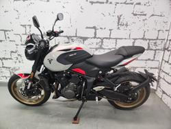 2026 Triumph Trident 800 Trident Grey