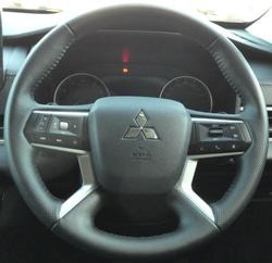 2024 Mitsubishi Outlander LS