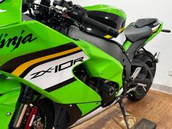 2025 Kawasaki NINJA ZX-10R GREEN