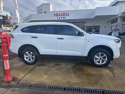 2026 ISUZU MU-X LS-M