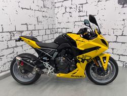 Suzuki GSX-8R
