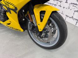 2025 Suzuki GSX-8R GSX-R Yellow