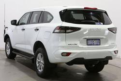2022 Isuzu MU-X LS-M