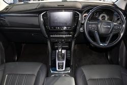 2023 Isuzu MU-X LS-T