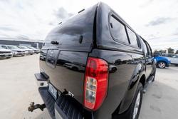 2012 Nissan Navara ST