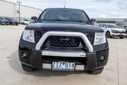 2012 Nissan Navara ST
