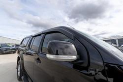 2012 Nissan Navara ST