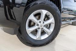 2012 Nissan Navara ST