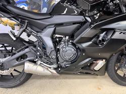 2025 Yamaha YZF-R7LA BLACK