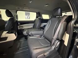 2023 Kia Carnival SLi