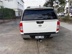 2015 NISSAN NAVARA ST (4x2)