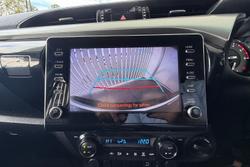 2021 Toyota Hilux SR5