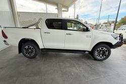 2021 Toyota Hilux SR5