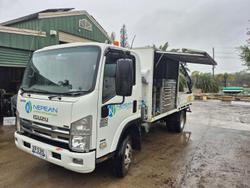 2008 Isuzu Npr 300 Medium Service Truck