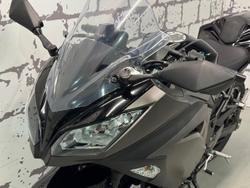 2015 Kawasaki Ninja 300 (EX300A) Ninja Black