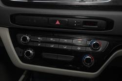 2016 Kia Carnival S