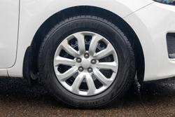 2016 Kia Carnival S