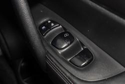 2016 Nissan X-TRAIL ST