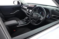 2023 Toyota Kluger GX