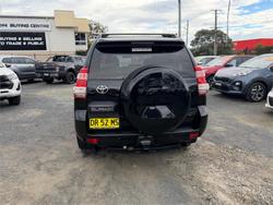 2017 TOYOTA LANDCRUISER PRADO GXL (4x4)