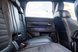 2020 Mitsubishi Outlander Black Edition