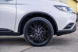 2020 Mitsubishi Outlander Black Edition