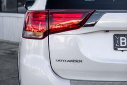 2020 Mitsubishi Outlander Black Edition