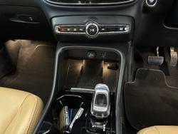 2020 Volvo XC40 T4 Inscription
