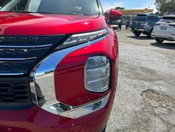 2024 Mitsubishi Outlander LS