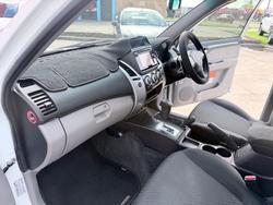 2014 Mitsubishi Challenger PC MY14 4X4 Dual Range White