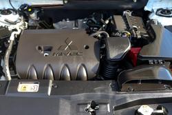 2016 Mitsubishi Outlander LS
