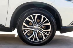 2016 Mitsubishi Outlander LS
