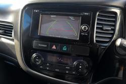 2016 Mitsubishi Outlander LS