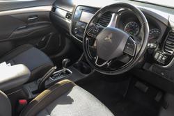 2016 Mitsubishi Outlander LS