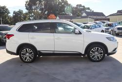 2016 Mitsubishi Outlander LS