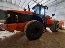 2013 Hitachi Zw310 Orange