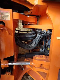 2013 Hitachi Zw310 Orange