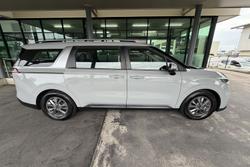 2022 Kia Carnival S