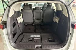 2022 Kia Carnival S
