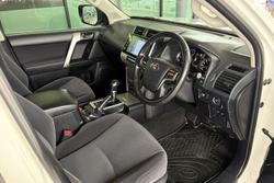 2023 Toyota Landcruiser Prado GXL