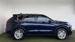 2023 Mitsubishi Outlander ES