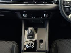 2023 Mitsubishi Outlander ES
