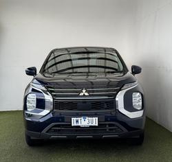 2023 Mitsubishi Outlander ES