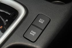 2019 Toyota Hilux SR5