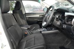 2019 Toyota Hilux SR5