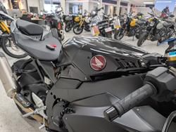 2024 Honda CBR1000RR-R SP (FIREBLADE) ABS Black