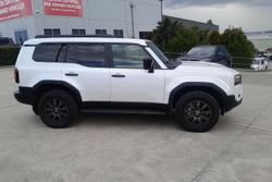 2025 Toyota Landcruiser Prado Altitude